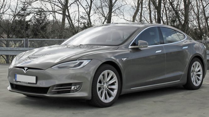 Tesla Model S 75 car range